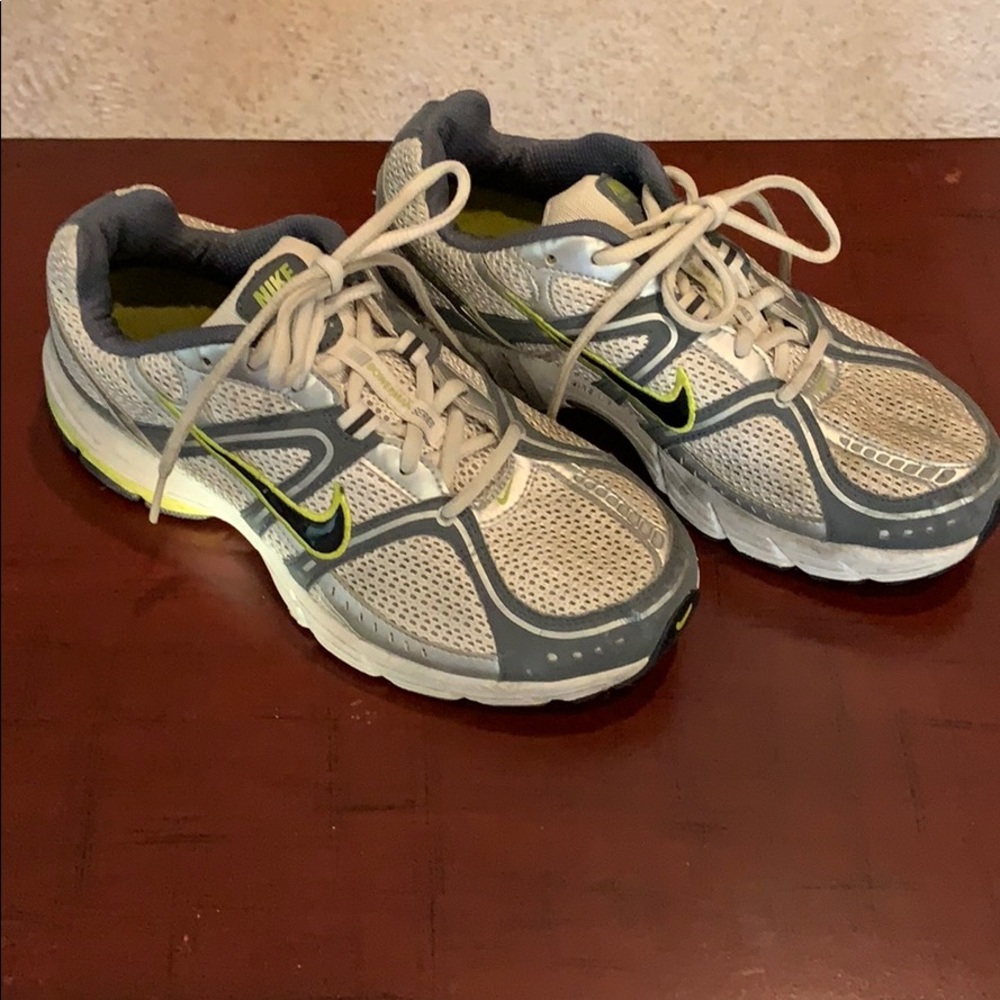 SALE TODAY!❤️Nike Running Shoe!